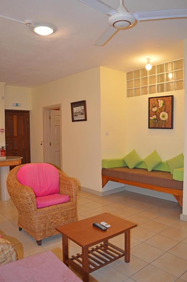 Maurer Loisirs Ltee Apartmán *