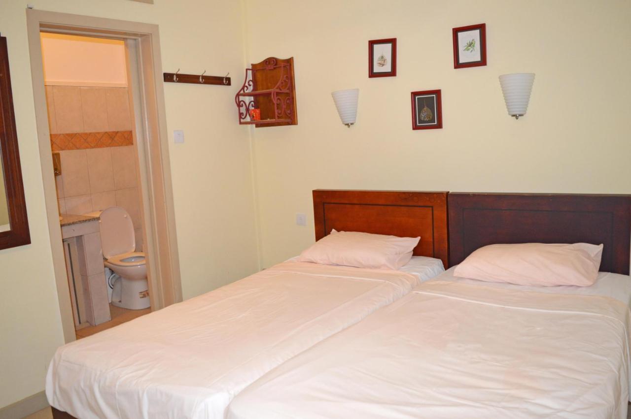Maurer Loisirs Ltee Apartmán *